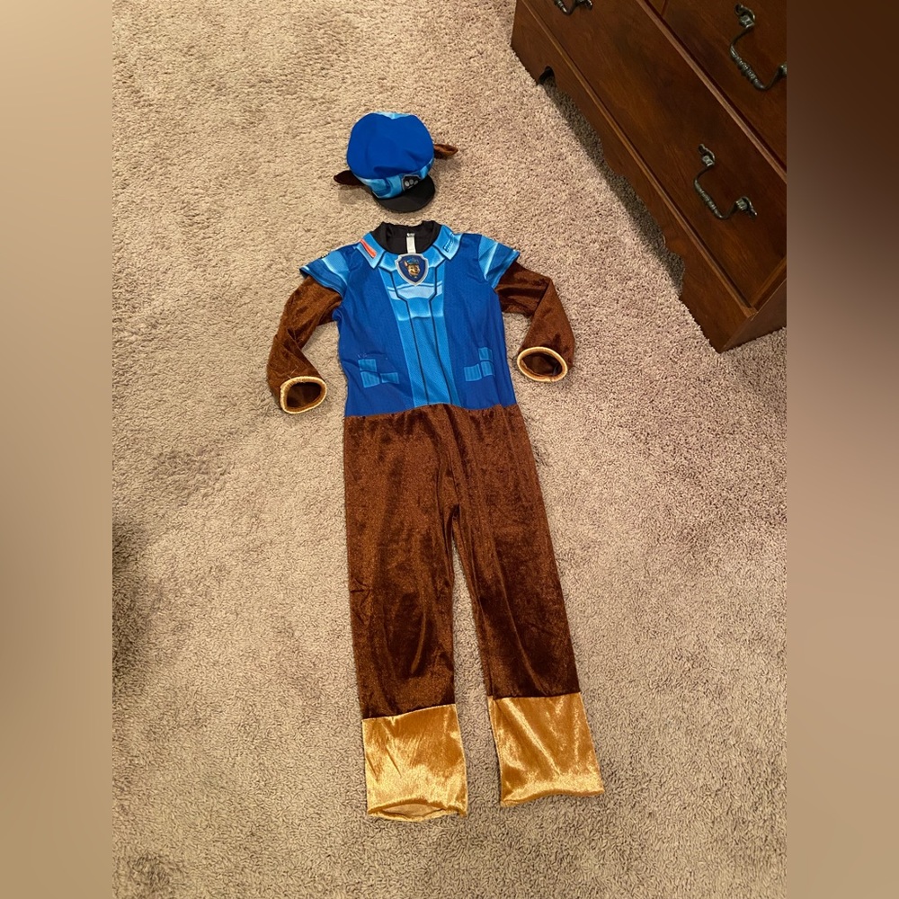 Paw Patrol costume. Size Small (4-6).